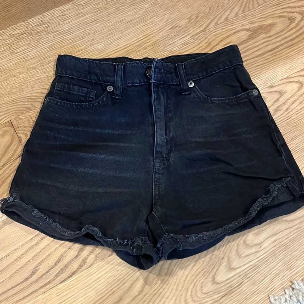 Aeropostale Black High Rise Shorts